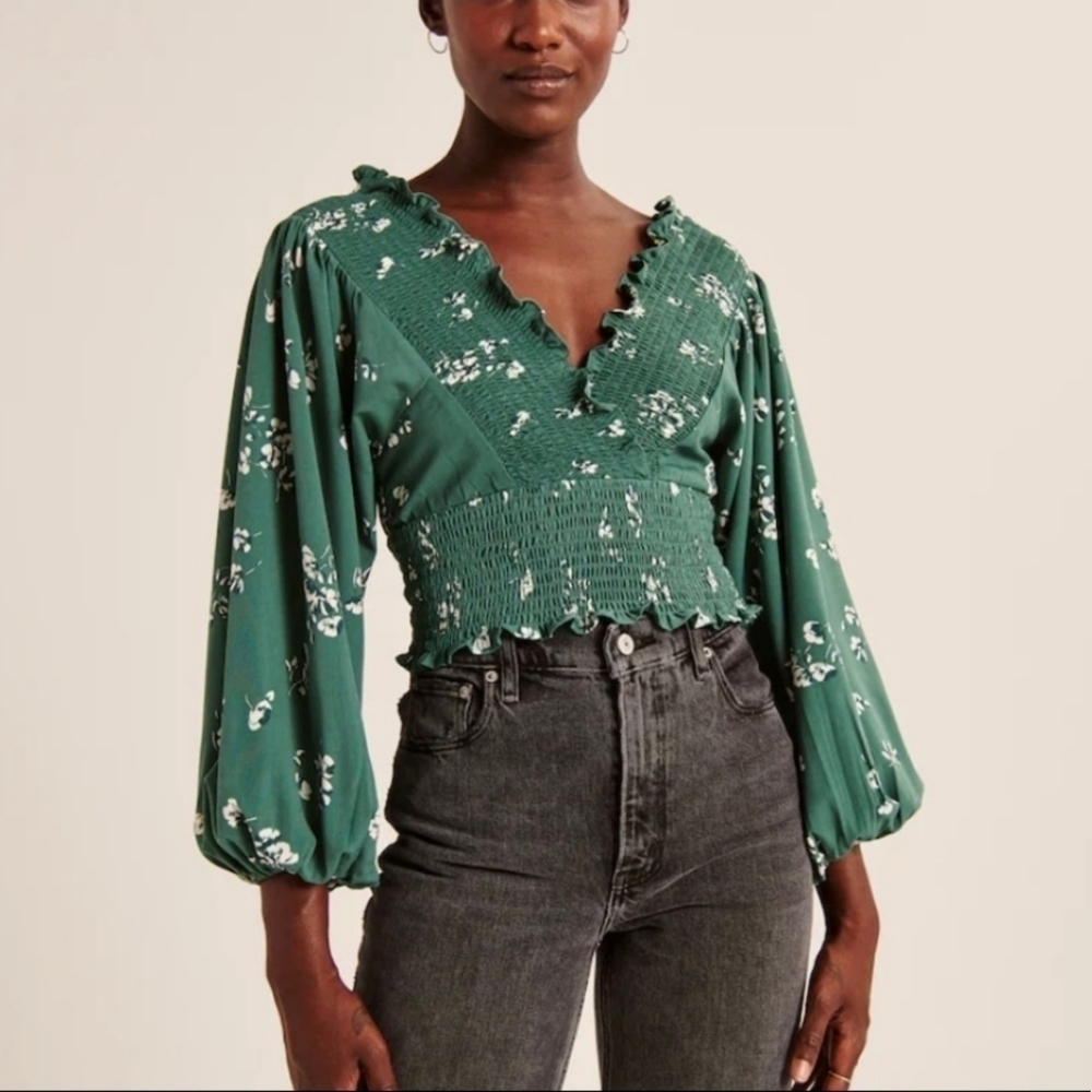 Abercrombie & Fitch Green Floral Smocked V-Neck Blouse